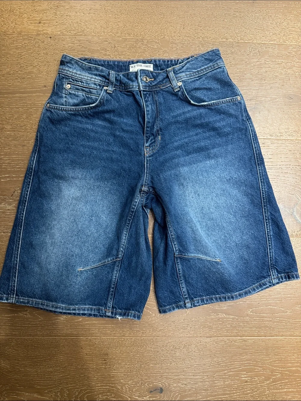 Free People We The Free Cruisin’ Wide Crop high rise Denim Shorts Size 29 - Picture 2 of 6